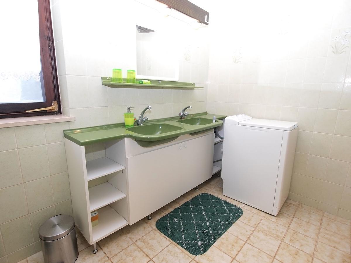 Apartments Dvorine 1210 班约勒 外观 照片