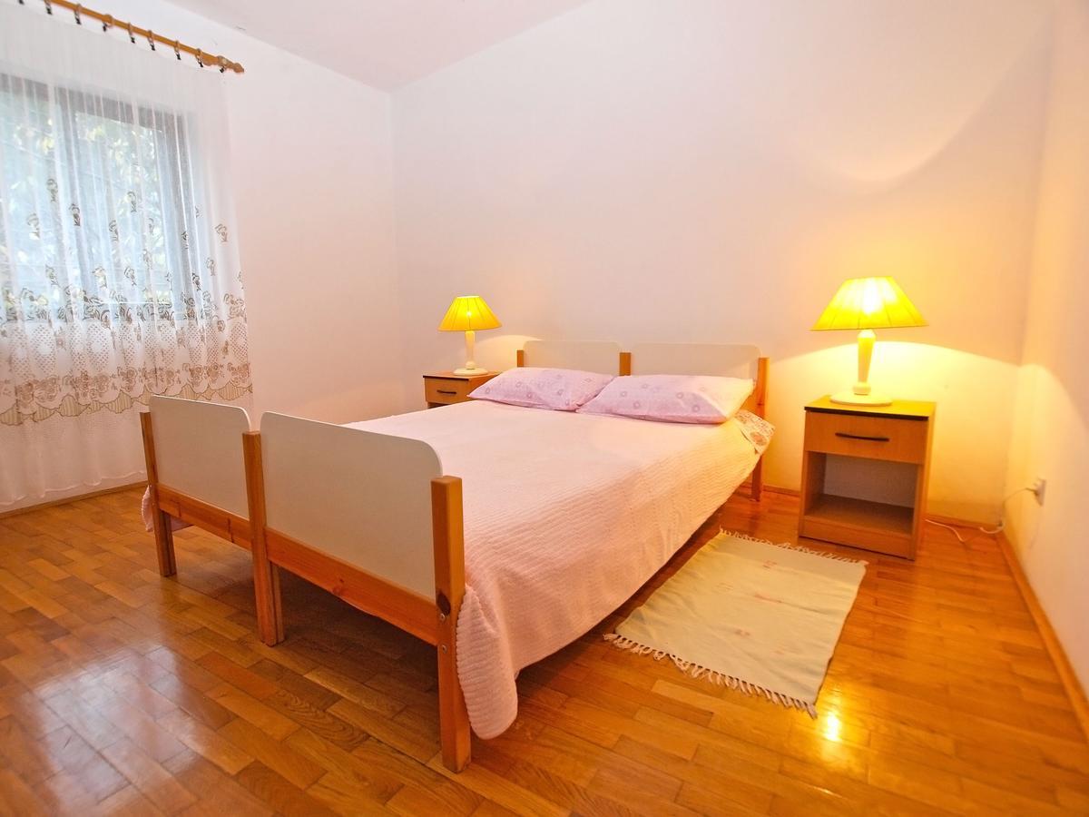 Apartments Dvorine 1210 班约勒 外观 照片