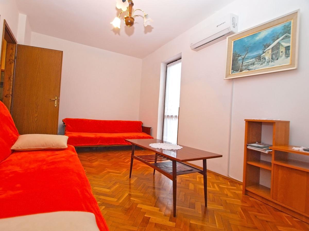 Apartments Dvorine 1210 班约勒 外观 照片