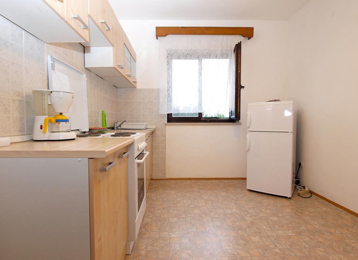 Apartments Dvorine 1210 班约勒 外观 照片