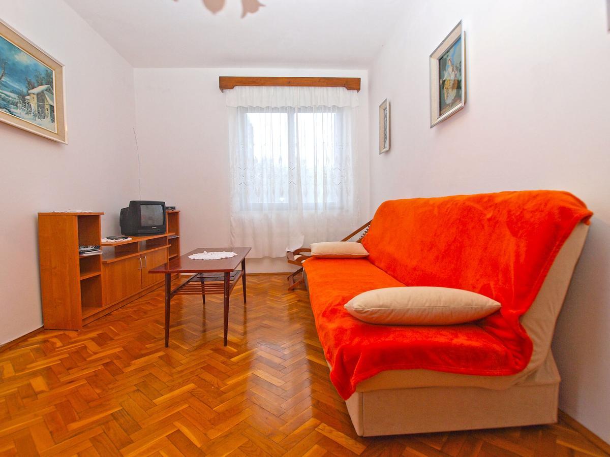 Apartments Dvorine 1210 班约勒 外观 照片