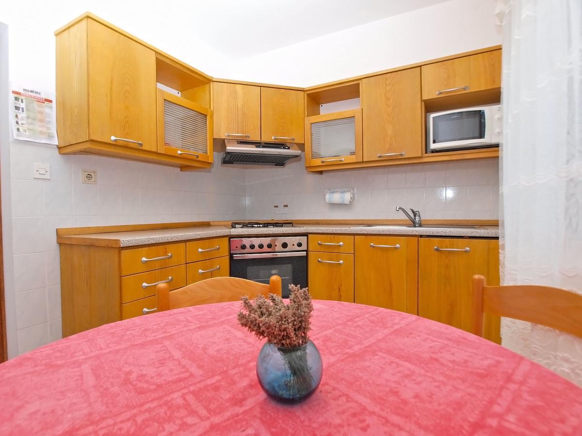 Apartments Dvorine 1210 班约勒 外观 照片