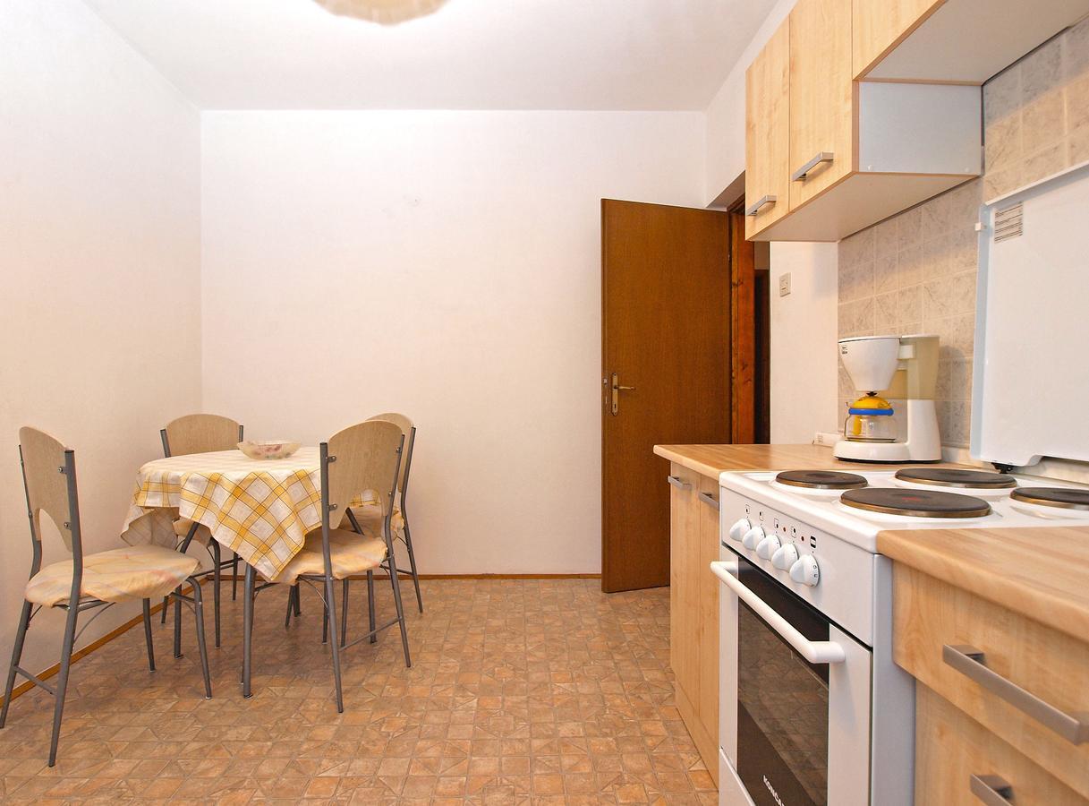 Apartments Dvorine 1210 班约勒 外观 照片