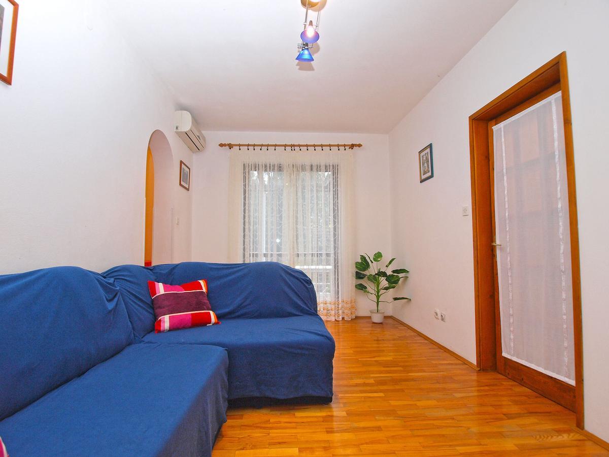 Apartments Dvorine 1210 班约勒 外观 照片